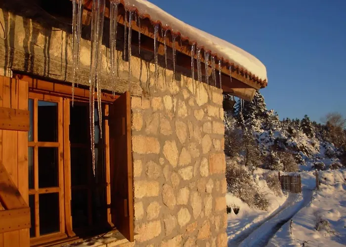 Arli House شاليه أنو تريكالا